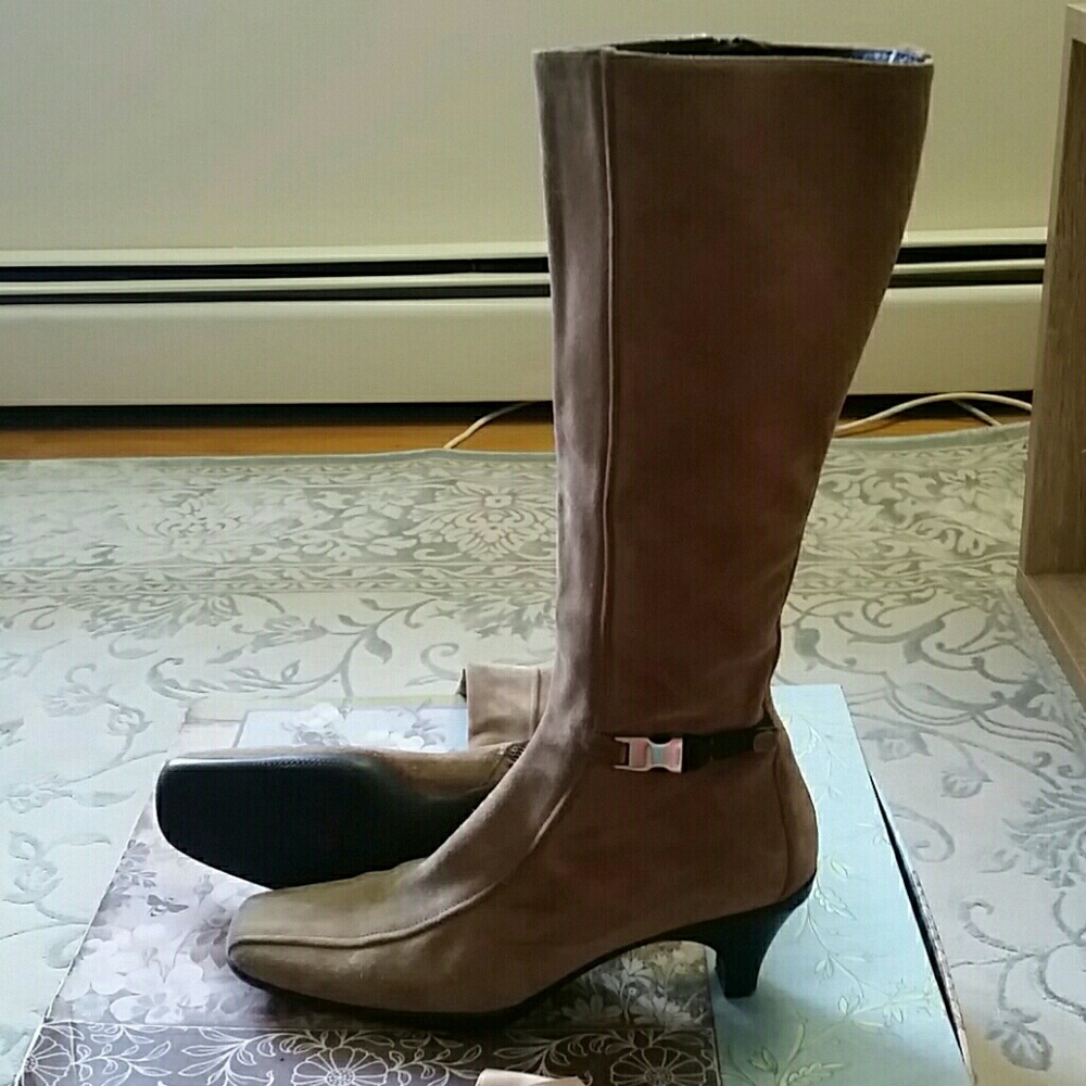 Prada suede boots leather tan clean